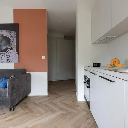 Glow Apartments, Kollataja - Wrzeszcz شقة 4*