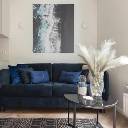Apartament Glow Apartments, Kołłątaja - Wrzeszcz 4*